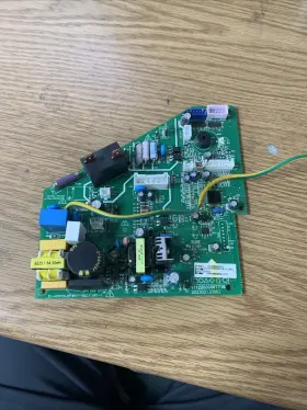 17122000007716 MIDEA Control Board