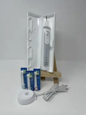 81574163 ORAL-B Genius Electric Toothbrush Brush Head
