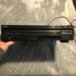 Sony Cdp-c20 5 Disc Cd Player - Powers On, Tray Will Not Open/close On Its Own. Fixed Price $6.65.